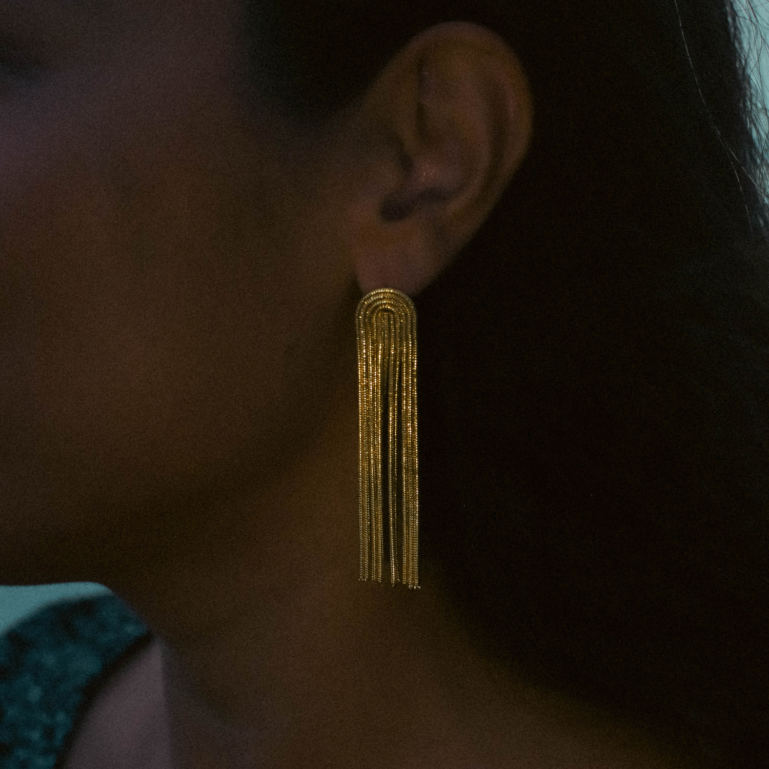 LYRA Goldene Fransenohrringe