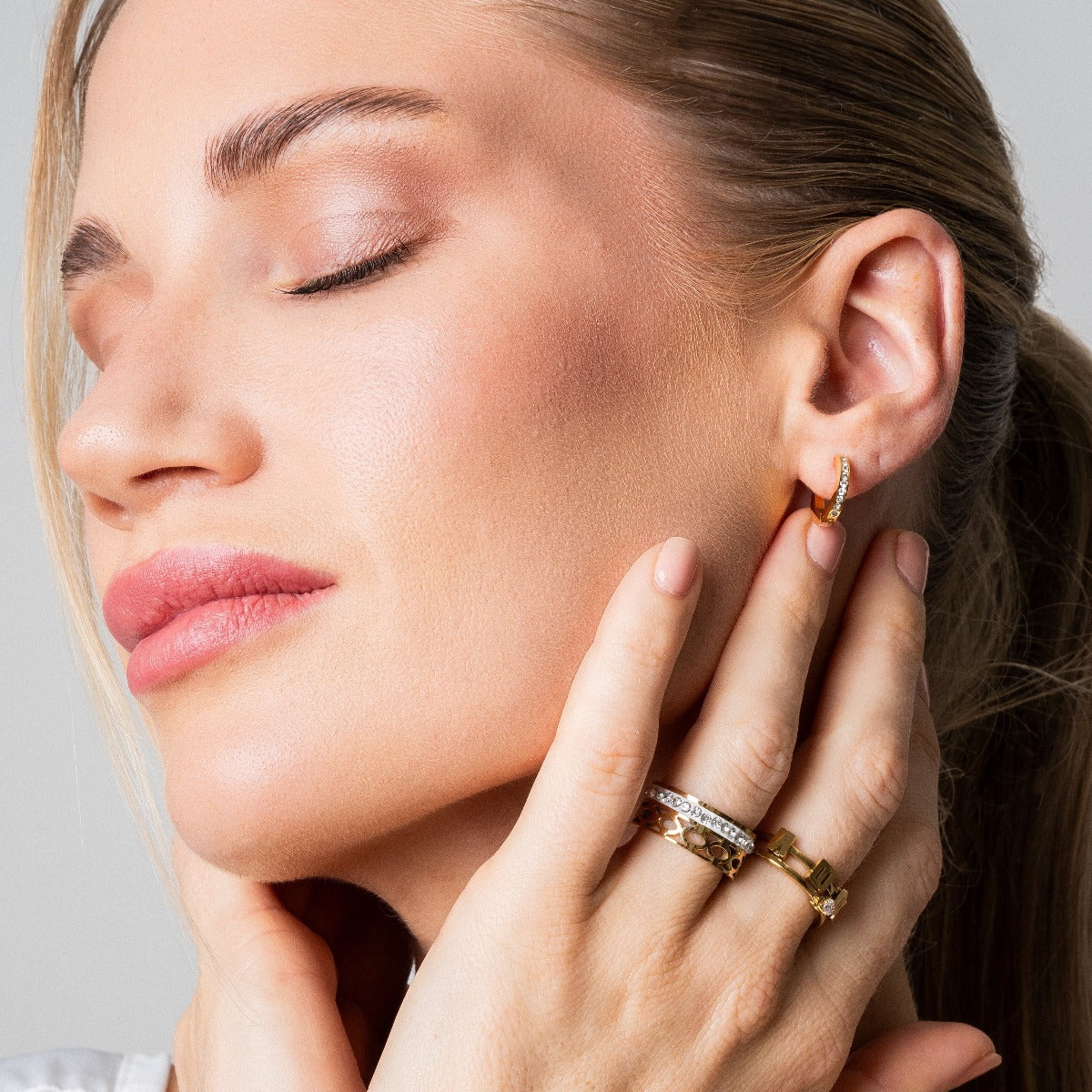 ARIELLE Gold Zirkonia Ohrringe